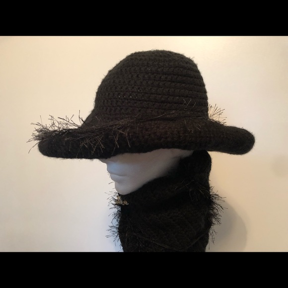 Classic crochet hat set. NWOT handmade. - Picture 5 of 8
